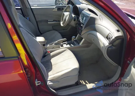 2010 Subaru Forester 2.5X z USA, uszkodzony, nr VIN JF2SH6AC4AH709970